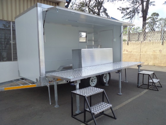 STAGE UNIT_ Double Axle Braked Stage Unit - Image 3