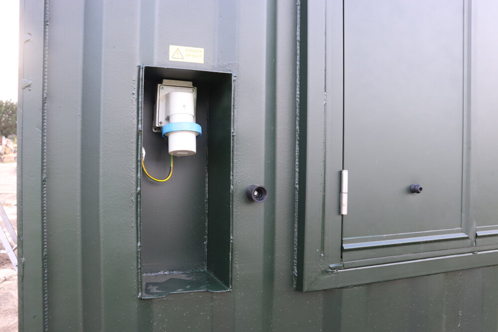 Self contained welfare. 28X8 - Image 4